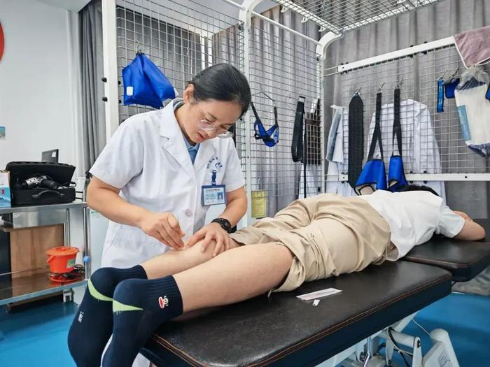 kaiyun 官网-江苏人都不想看到她上班！