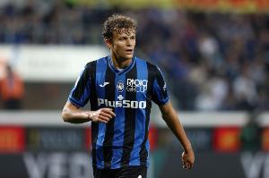 英媒：曼联、切尔西、纽卡和热刺等队有意亚特兰大中卫斯卡尔维尼