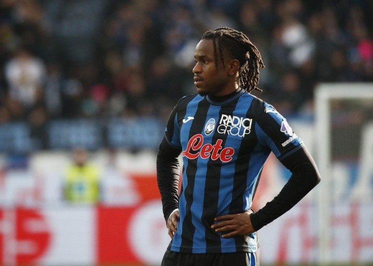 开云体育-记者：国米高层此时此刻正与卢克曼经纪人会面，巴萨马竞退出竞争