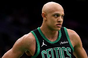 kaiyun 官网-沃尔什：上次夏联我想成为塔图姆或布朗 但这次我只想做自己